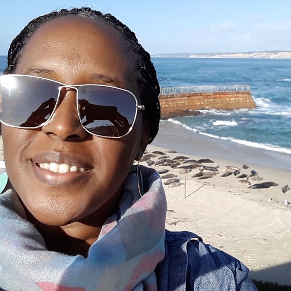 Meet your Posher, Lorne - Picture 2 of 3